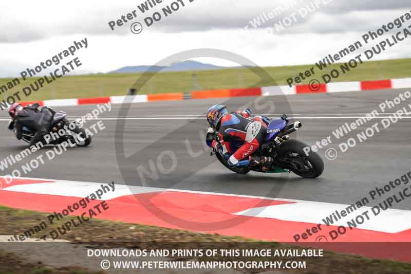 cadwell no limits trackday;cadwell park;cadwell park photographs;cadwell trackday photographs;enduro digital images;event digital images;eventdigitalimages;navarra;no limits trackdays;peter wileman photography;racing digital images;trackday digital images;trackday photos